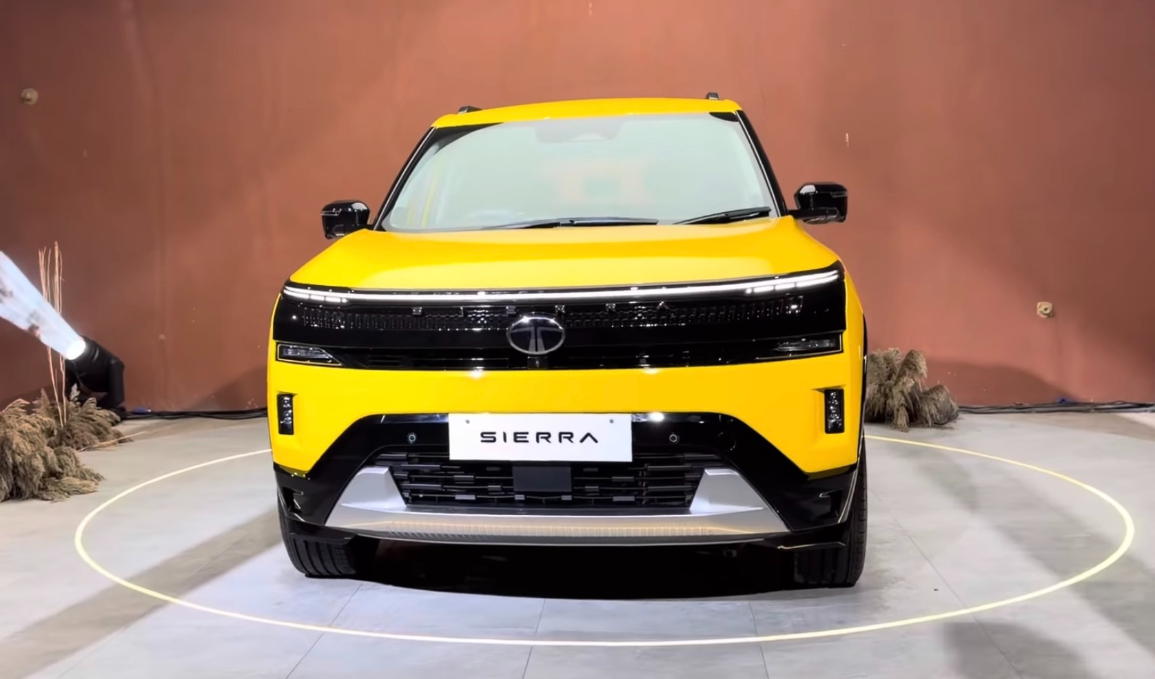 Tata Sierra 2025 Price Announced – Full Variant Breakdown, Features & Buyer Guide